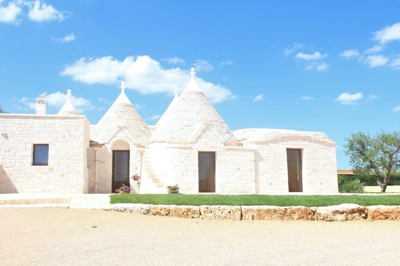 I Trulli Del Mulino Villa Locorotondo Eksteriør bilde